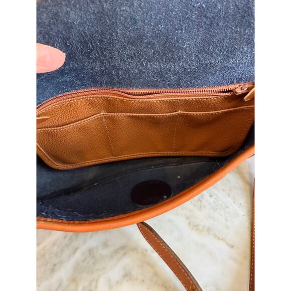 Vintage Dooney & Bourke All Weather Leather Rectangular Saddle Bag Navy Blue - Picture 10 of 13